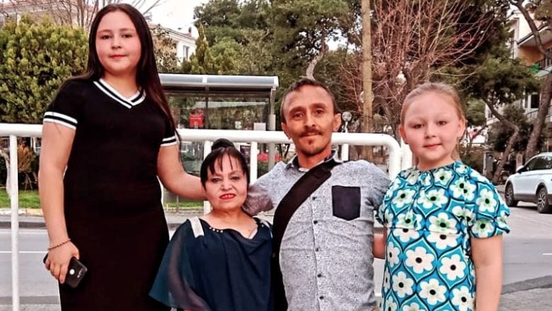 Ayvalık'ta "Minik Dev Adam" Hayata Meydan Okuyor