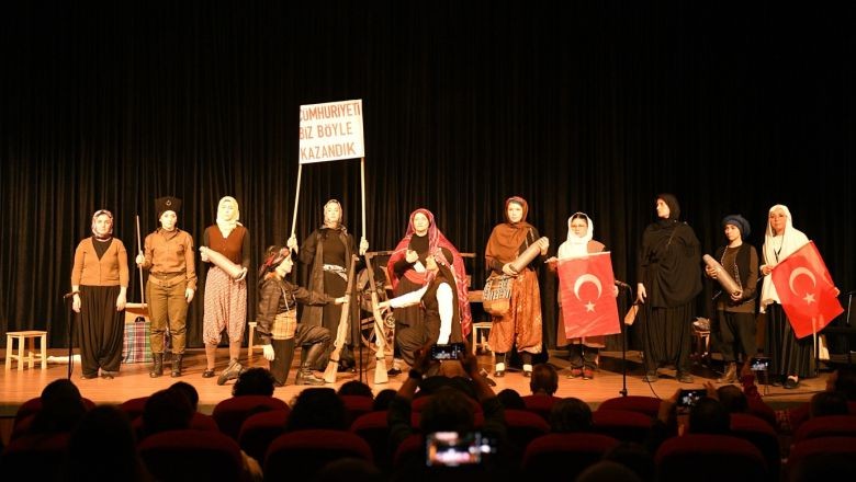 Balıkesir’de “Türk Kadını Efsanesi” Programı Gerçekleşti