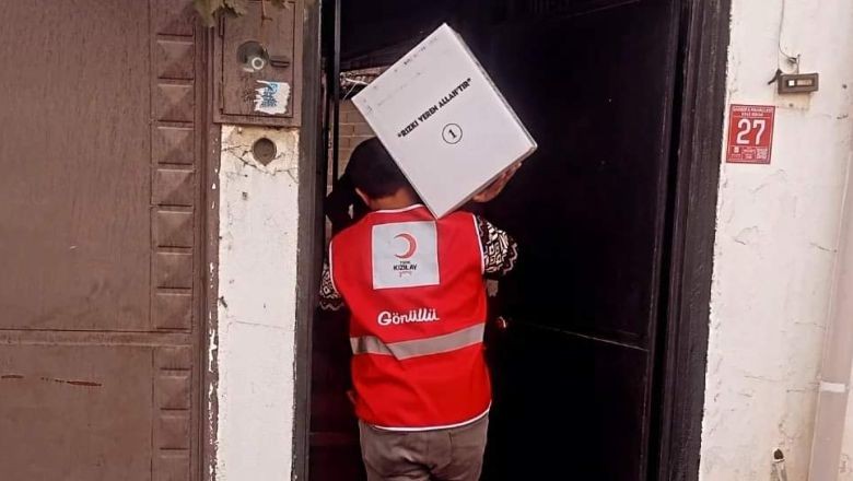 Edremit'te İhtiyaç Sahiplerine Kızılay Desteği