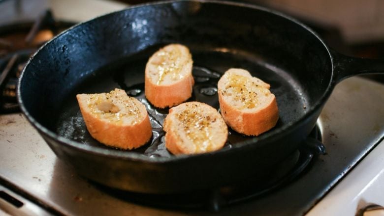 Sarımsaklı Ekmek Tarifi