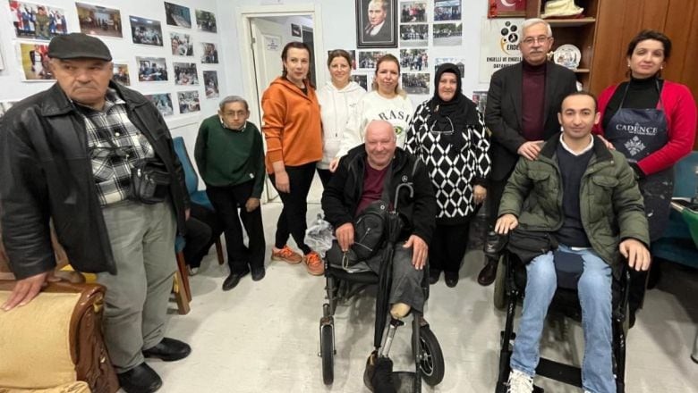 Başkan Karışık Özel Bireylerle Bir Arada