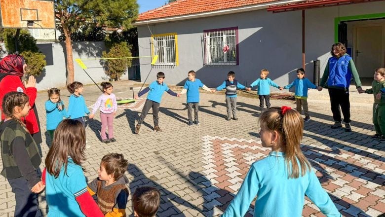 Gençlik Merkezi Çocukların Yüzünü Güldürdü