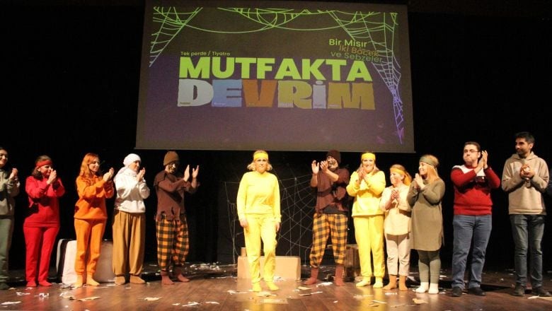 Hamam Böcekleri Konuştu Salon Alkışladı!