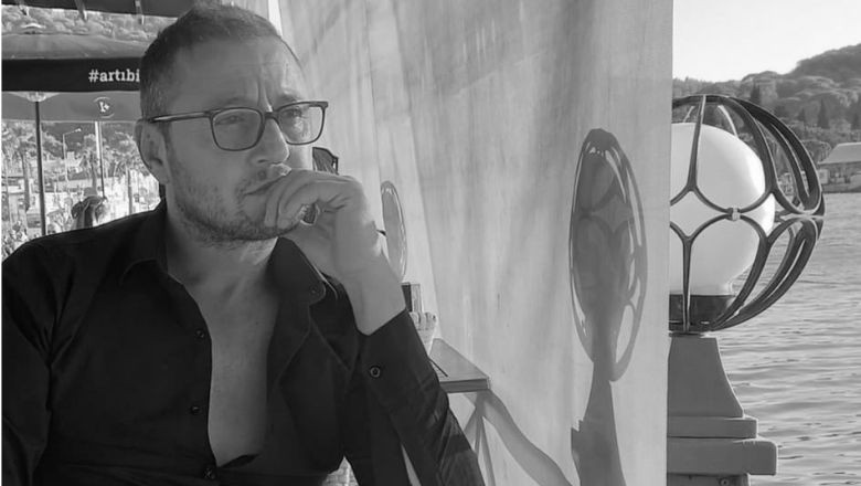 Otomobil Ağıla Daldı! Feci Kaza Ölümle Noktalandı