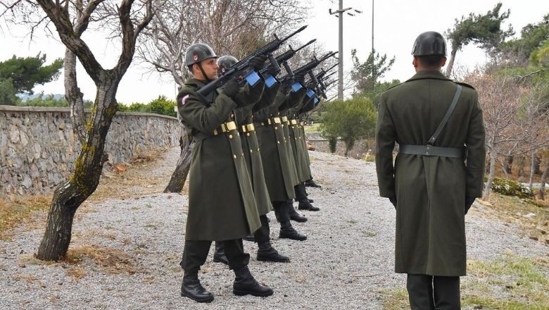Vali Ustaoğlu Seyit Onbaşı'nı 85. Yıldönümünde Andı