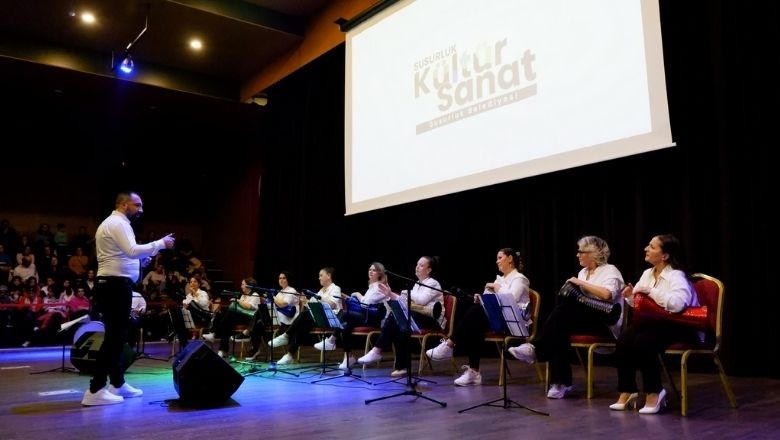 Susurluk’ta Kadın Ritim Grubu’ndan Konser