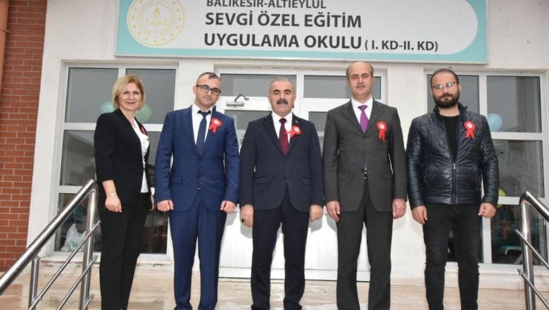Kalpteki Engeller Kalktı! Müdür Demir Özel Öğrencilerle Buluştu