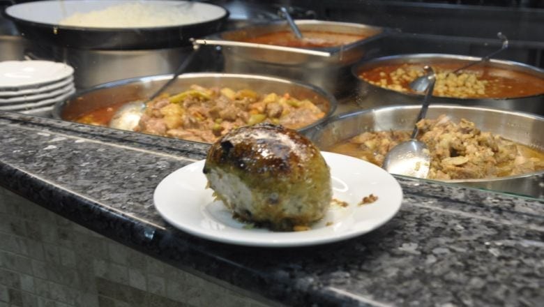 Balıkesir'in Lezzetli Geleneksel Yemeği: Perde Pilavı