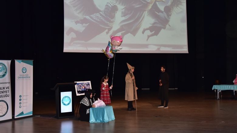 Çok Dilli Tiyatro ile Filistin'e Dikkat Çekildi