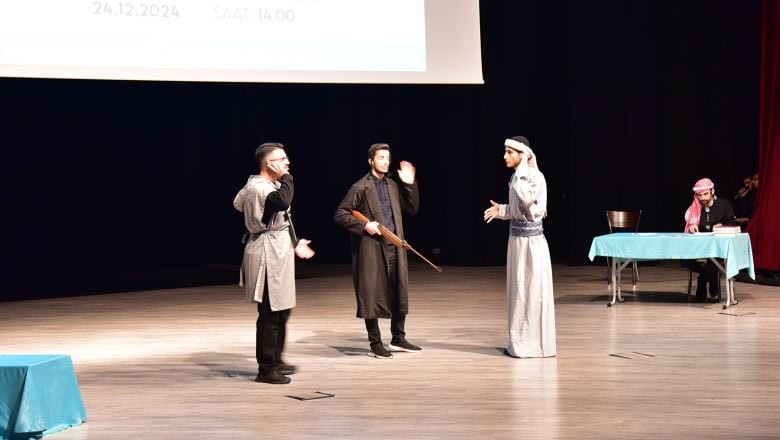 Çok Dilli Tiyatro ile Filistin'e Dikkat Çekildi