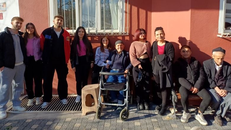Balıkesir'de Kişisel Gelişim Faaliyetleri Başladı