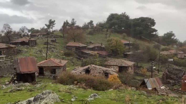 Balıkesir'de Bu Köye Kimse Girmiyor Herkes Kaçıyor