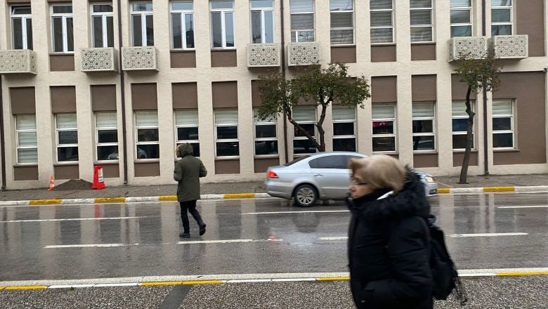 Balıkesir'de Güne Yağmurlu Başlangıç