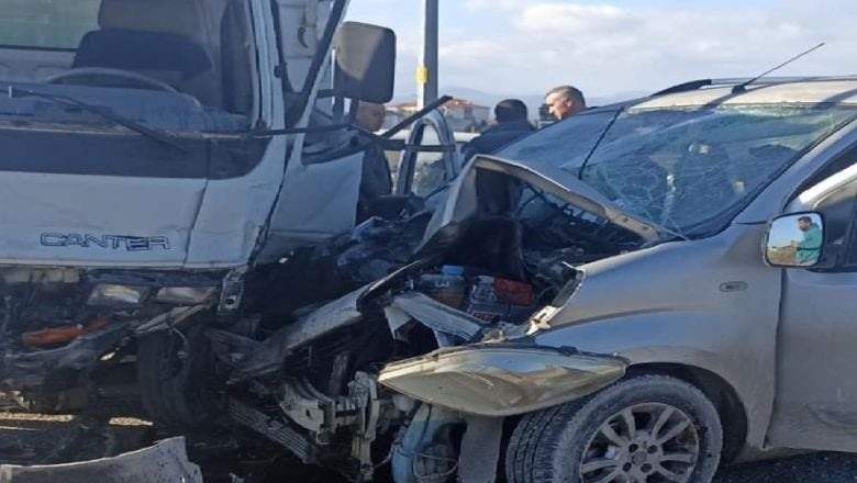 Kontrolsüz Çıkış Kazayla Bitti! Yaralı Var