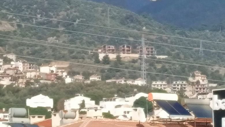 Altınoluk’ta Yer Kalmadı! Yerleşim Dağlara İlerliyor