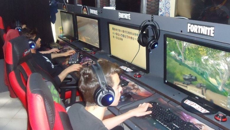 Balıkesir’de İnternet Kafe Kültürü