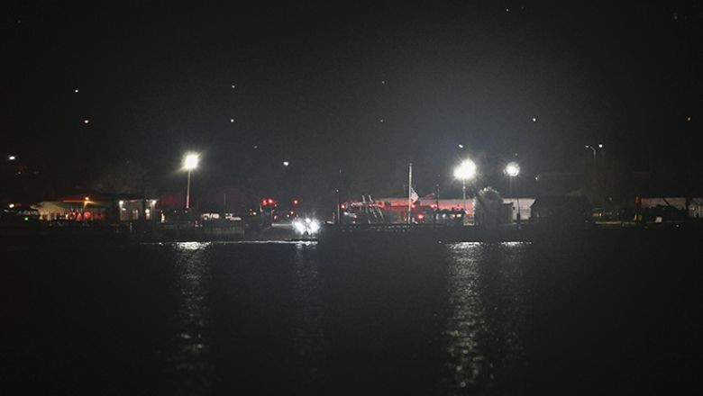Uçak ve Helikopter Havada Çarpıştı!