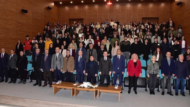 Balıkesir’de Mehmet Akif Ersoy'un İzleri Konuşuldu