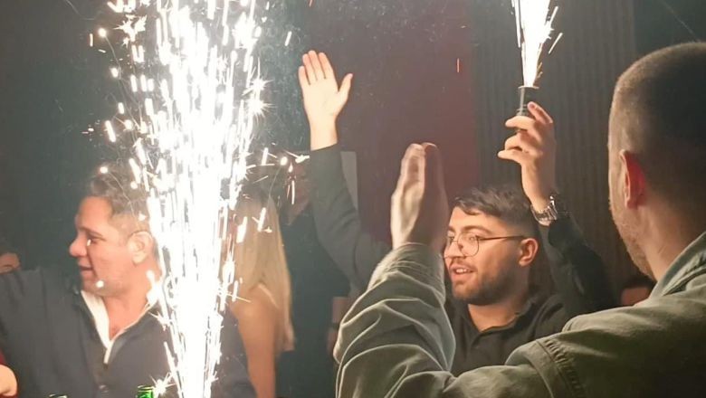 Balıkesir’de Oryantal Şovla Yılbaşı Coşkusu!