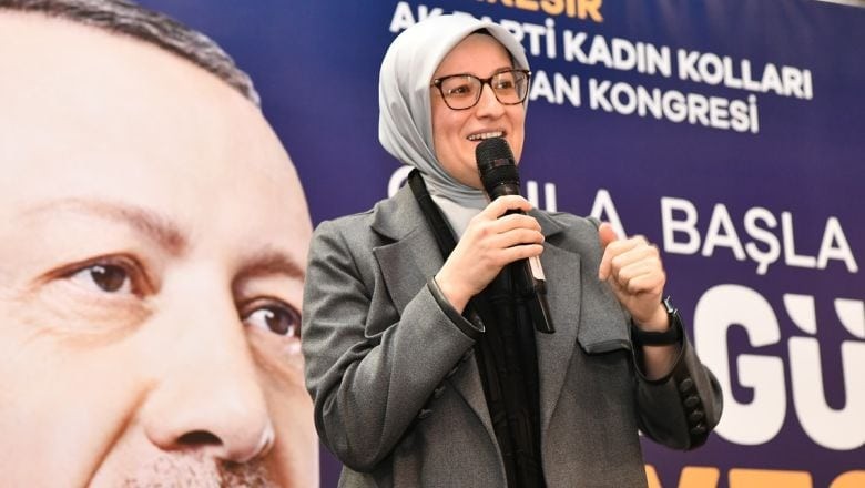Uygur'dan Kadınlara Mesaj "Birlikte İnşa edeceğiz"
