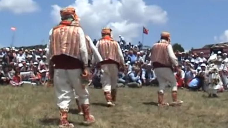 Bigadiç Tahta Kaşıklarla Geleneği Yaşatıyor!
