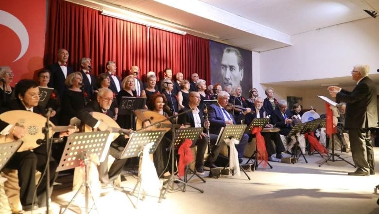 Burhaniye’de “Yeni Yıl Konseri” Coşkusu