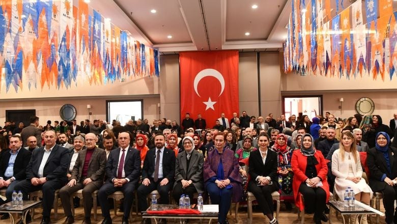 Uygur'dan Kadınlara Mesaj "Birlikte İnşa edeceğiz"