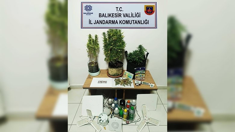Altıeylül'de Uyuşturucu Operasyonu 2 Kişi Gözaltında Altıeylül'de Uyuşturucu Operasyonu 2 Kişi Gözaltında