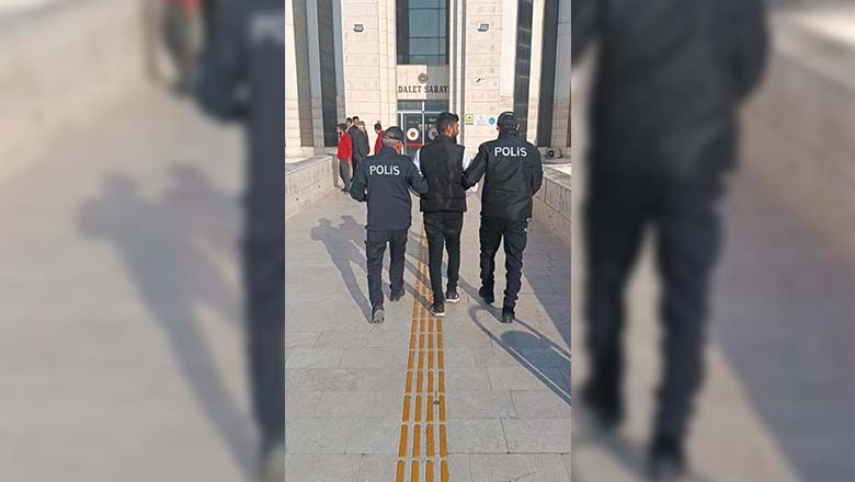 Ayvalık Emniyetinden Başarılı Operasyon Ayvalık Emniyetinden Başarılı Operasyon