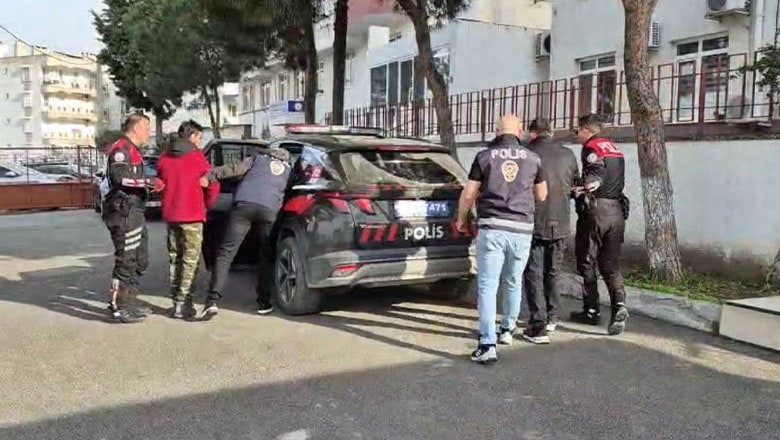 Ayvalık’ta Motosiklet Hırsızları Kıskıvrak Yakalandı Ayvalık’ta Motosiklet Hırsızları Kıskıvrak Yakalandı