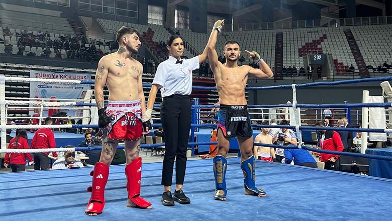 BAÜN’lü Sporculardan Kick Boks Şampiyonasında Büyük Başarı BAÜN’lü Sporculardan Kick Boks Şampiyonasında Büyük Başarı