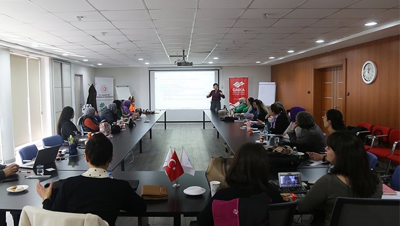 Balıkesir’de Kadın Girişimcilere Satış ve Pazarlama Eğitimi Balıkesir’de Kadın Girişimcilere Satış ve Pazarlama Eğitimi