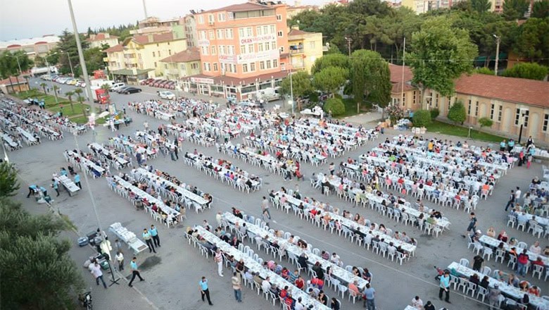 Balıkesir'de Toplantı ve Yürüyüş Alanları Yeniden Belirlendi Balıkesir'de Toplantı ve Yürüyüş Alanları Yeniden Belirlendi