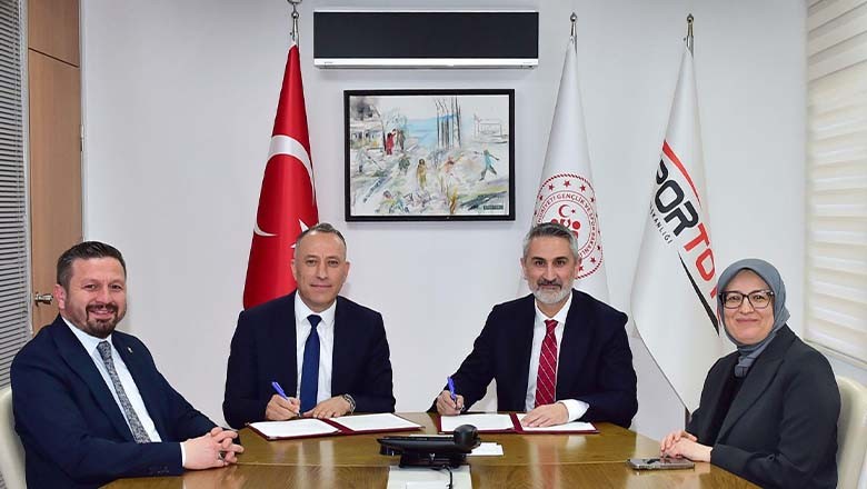 Balıkesir’e Üç Yeni Spor Tesisi Müjdesi! Balıkesir’e Üç Yeni Spor Tesisi Müjdesi!