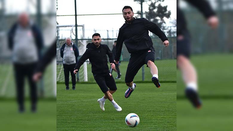 Balıkesirspor Antalya'da Devre Arası Hazırlıklarını Sürdürüyor Balıkesirspor Antalya'da Devre Arası Hazırlıklarını Sürdürüyor