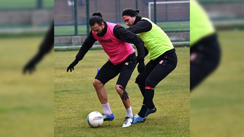 Balıkesirspor Günü Çift Antrenmanla Tamamladı Balıkesirspor Günü Çift Antrenmanla Tamamladı