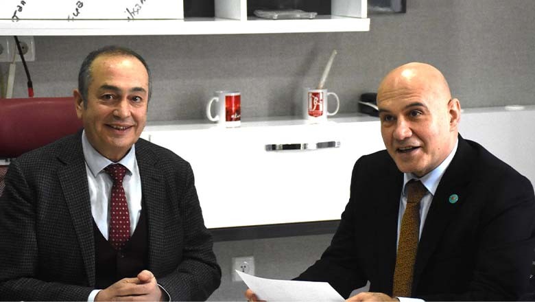 Balıkesirspor’a İYİ Parti'den Destek Ziyareti Balıkesirspor’a İYİ Parti'den Destek Ziyareti