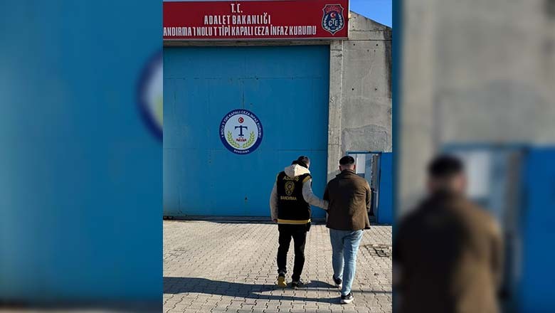 Bandırma'da 3 Farklı Hırsızlık Suçundan Aranan Şahıs Yakalandı Bandırma'da 3 Farklı Hırsızlık Suçundan Aranan Şahıs Yakalandı