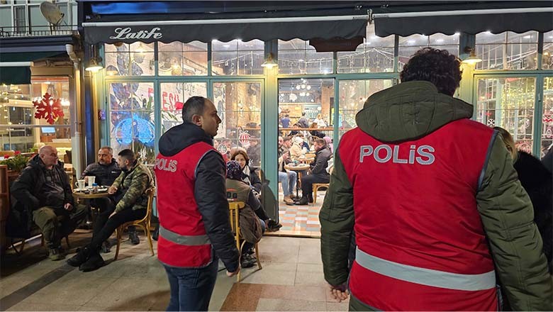 Bandırma'da Güvenlik Tedbirleri Üst Seviyedeydi Bandırma'da Güvenlik Tedbirleri Üst Seviyedeydi