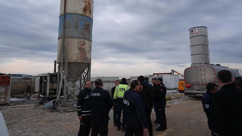 Burhaniye’de Turizm Tesisi İnşaatı, İzin Eksikliği Nedeniyle Durduruldu Burhaniye’de Turizm Tesisi İnşaatı, İzin Eksikliği Nedeniyle Durduruldu