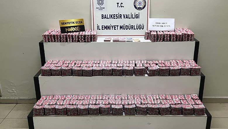 Edremit Narkotik'ten Uyuşturucu Operasyonu Edremit Narkotik'ten Uyuşturucu Operasyonu