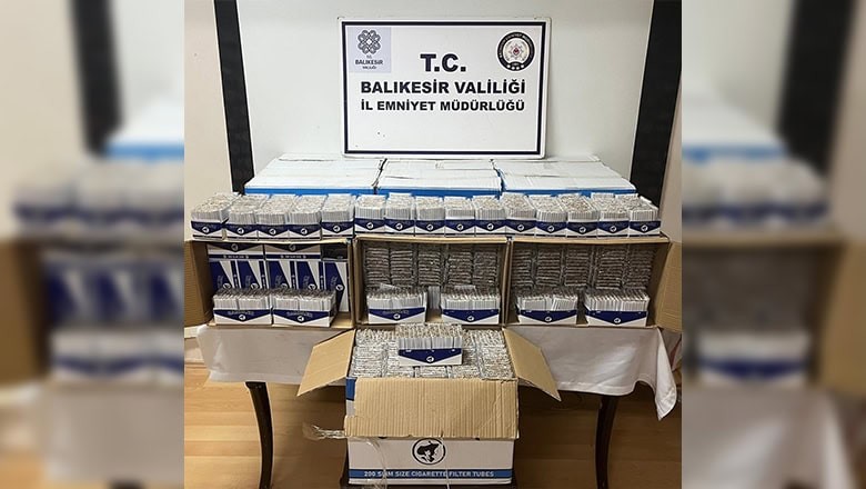 Edremit'te 100 Bin Adet Kaçak Sigara Ele Geçirildi! Edremit'te 100 Bin Adet Kaçak Sigara Ele Geçirildi!