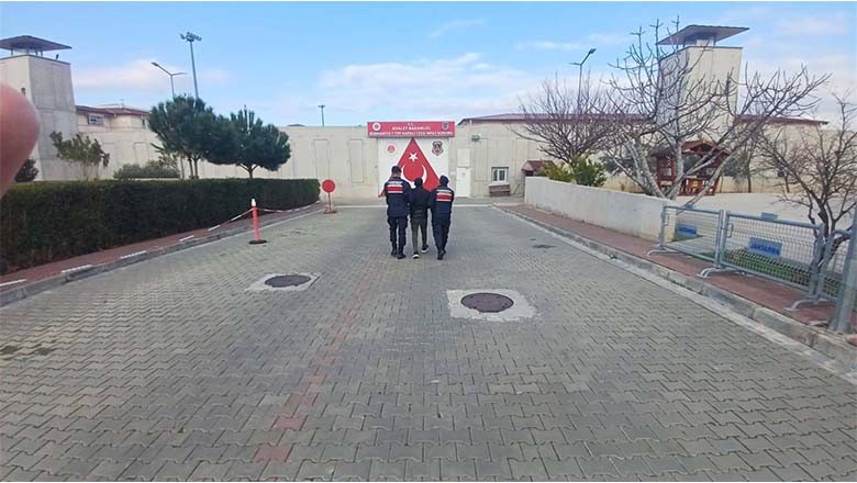 Edremit'te JASAT Ekibinden Özel Operasyon Edremit'te JASAT Ekibinden Özel Operasyon