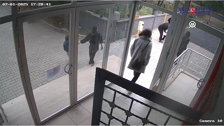 Edremit'te Müdür'den Hayat Kurtaran Manevra Edremit'te Müdür'den Hayat Kurtaran Manevra
