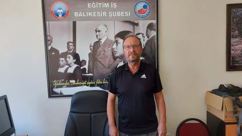 Eğitim-İş'ten Gazetecilere Gözaltı Tepkisi Eğitim-İş'ten Gazetecilere Gözaltı Tepkisi