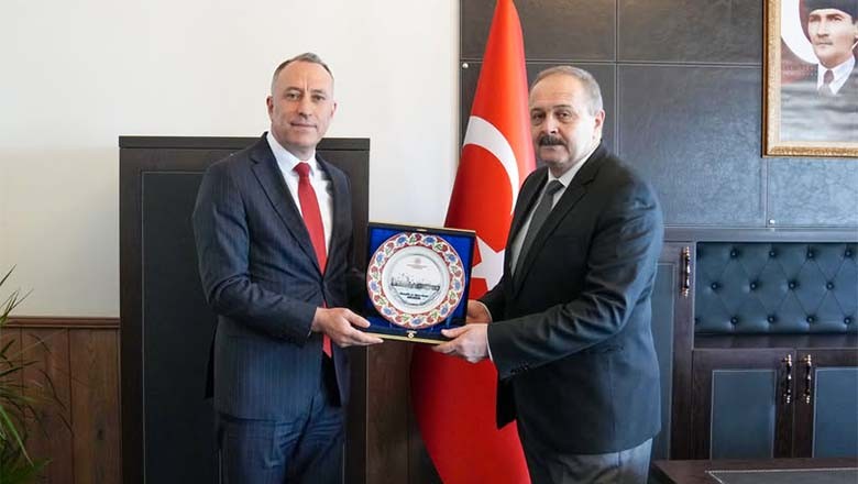 Erdek’te Spor ve Gençlik Çalışmaları Ele Alındı Erdek’te Spor ve Gençlik Çalışmaları Ele Alındı