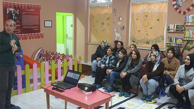 Gömeç’te “Okuyan Anne” Projesi Başladı Gömeç’te “Okuyan Anne” Projesi Başladı