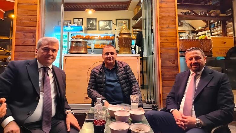 Milletvekili Mustafa Canbey’den Esnaf Ziyareti Milletvekili Mustafa Canbey’den Esnaf Ziyareti