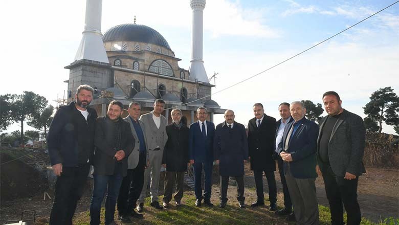 Vali Ustaoğlu Edremit’te İncelemelerde Bulundu Vali Ustaoğlu Edremit’te İncelemelerde Bulundu