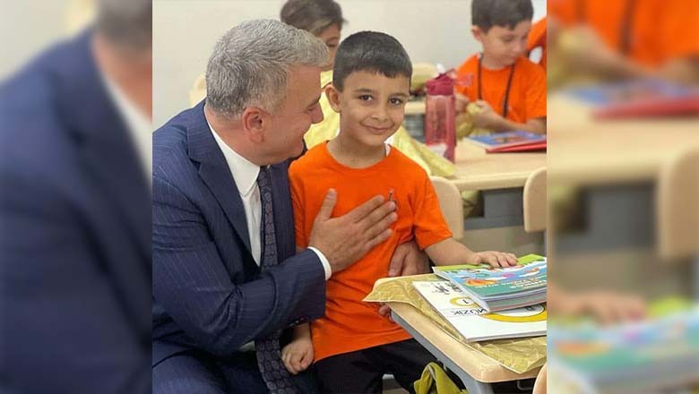 Vekil Canbey'den Karne Alan Öğrencilere Tebrik Mesajı Vekil Canbey'den Karne Alan Öğrencilere Tebrik Mesajı